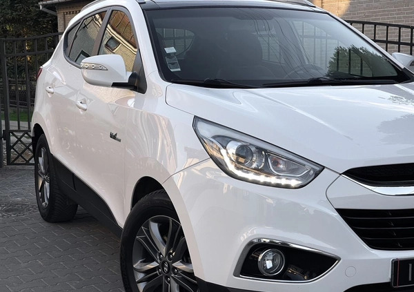 Hyundai ix35 cena 52900 przebieg: 154300, rok produkcji 2015 z Starachowice małe 742